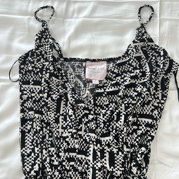 Black and white jumpsuit - Picture 2 of 4